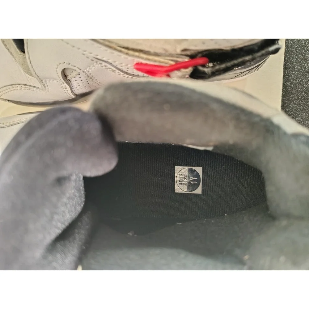 kids Jordan Air Jordan 8 Retro 'White and True Red 1y